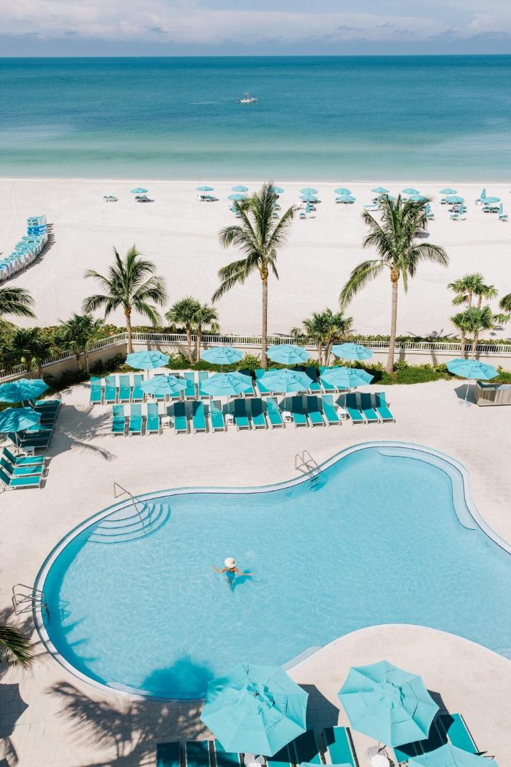 Lido Beach Resort, the pool