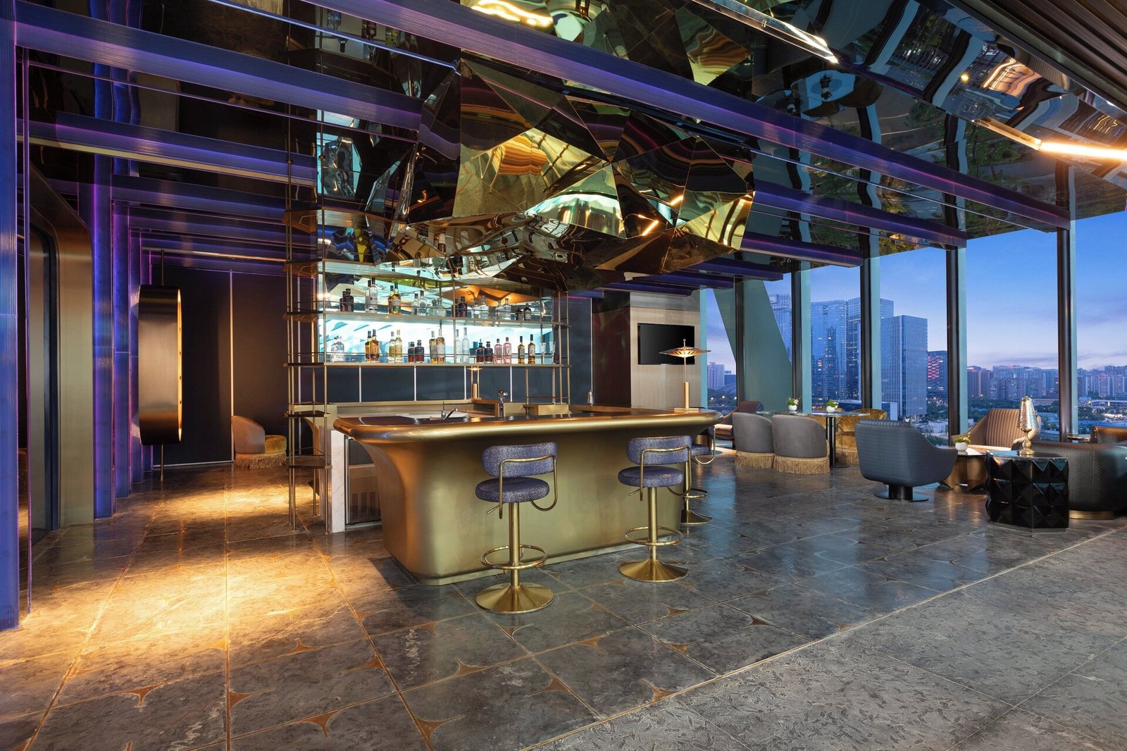 Hotel Indigo Chengdu Financial City — vibe