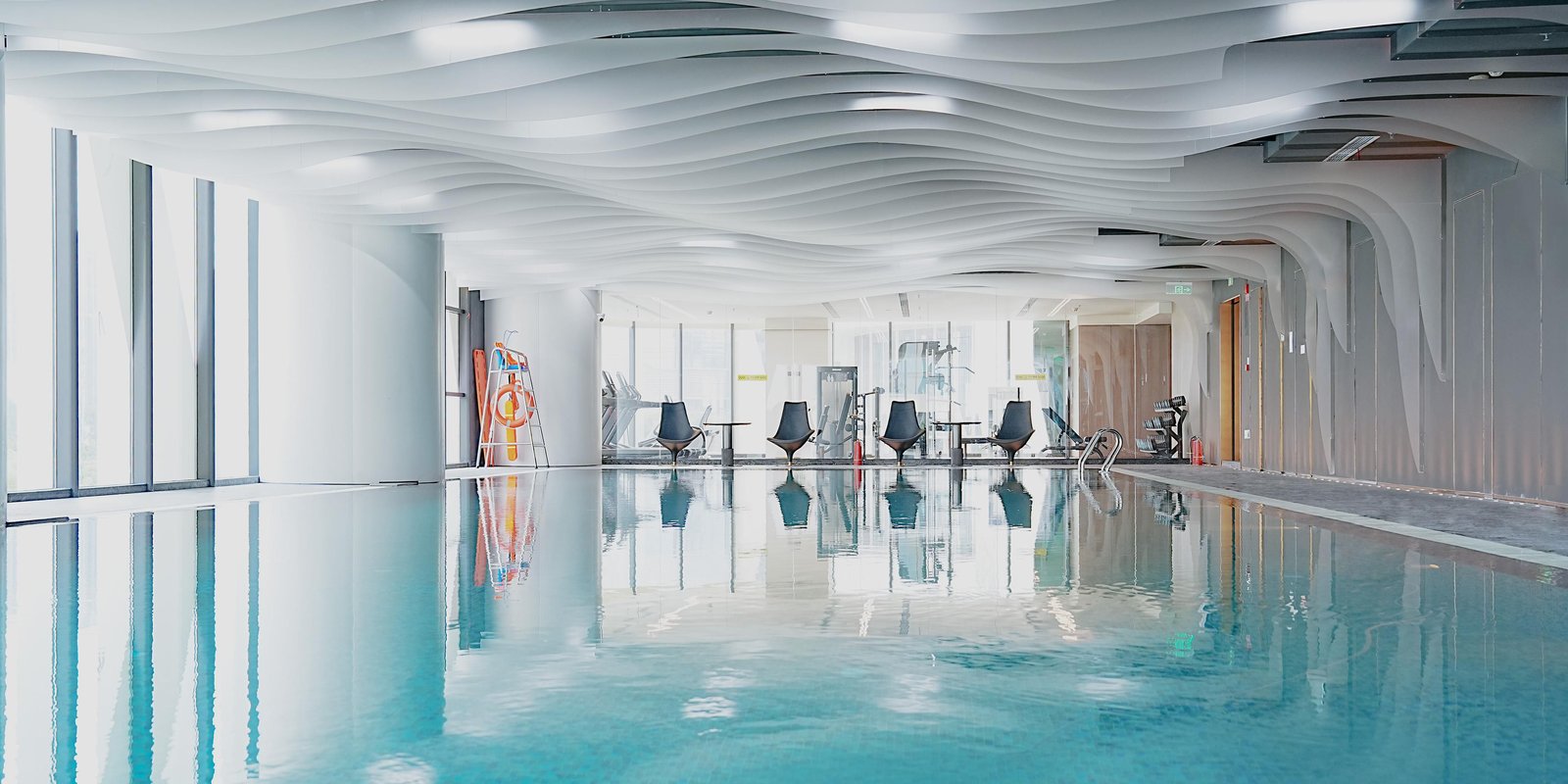 Hotel Indigo Chengdu Financial City, the pool