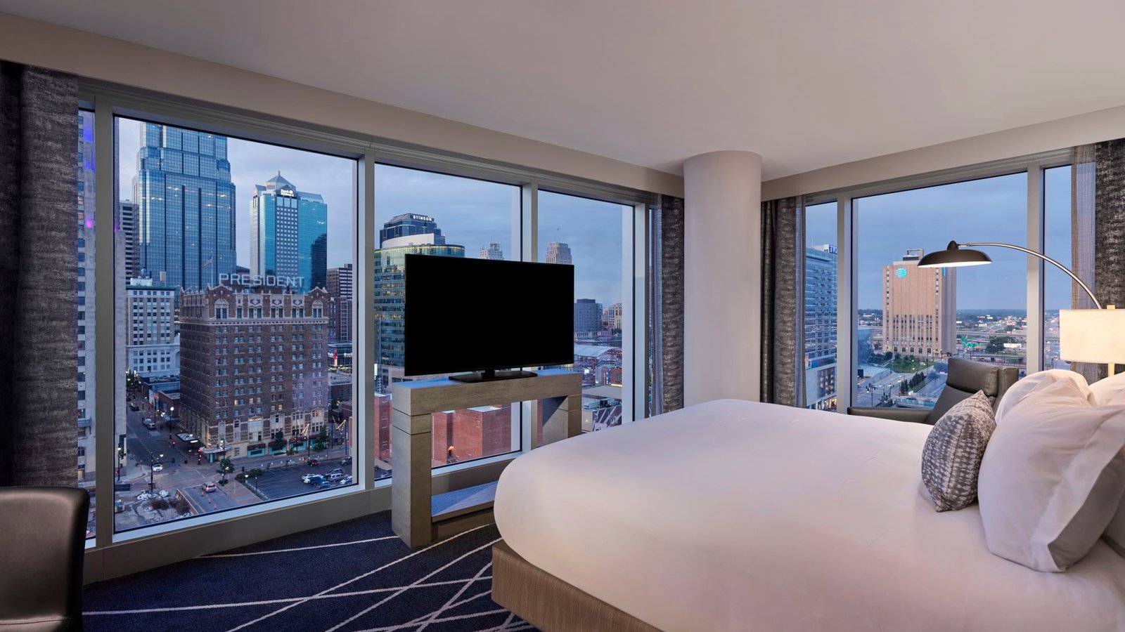Loews Kansas City Hotel