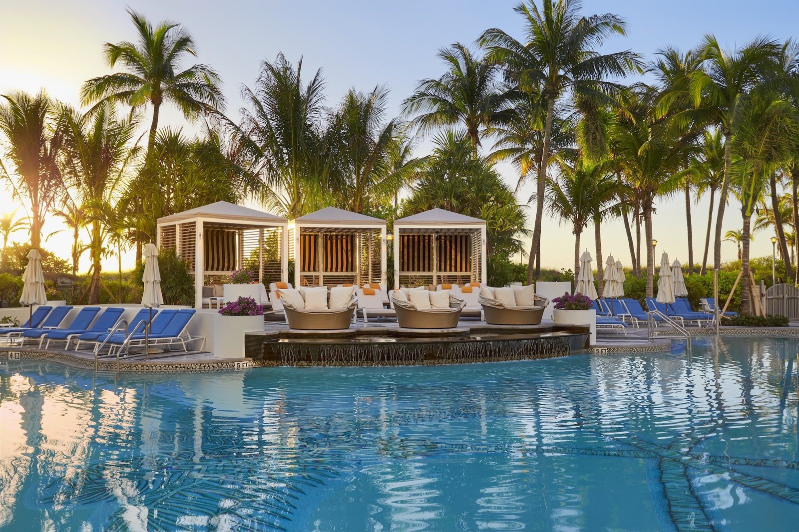 Loews Miami Beach Hotel, the pool