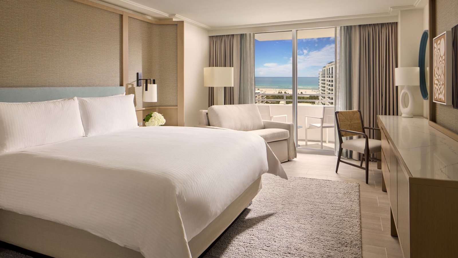 Loews Miami Beach Hotel, rooms