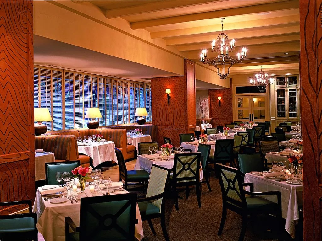 Loews New Orleans Hotel, at the table