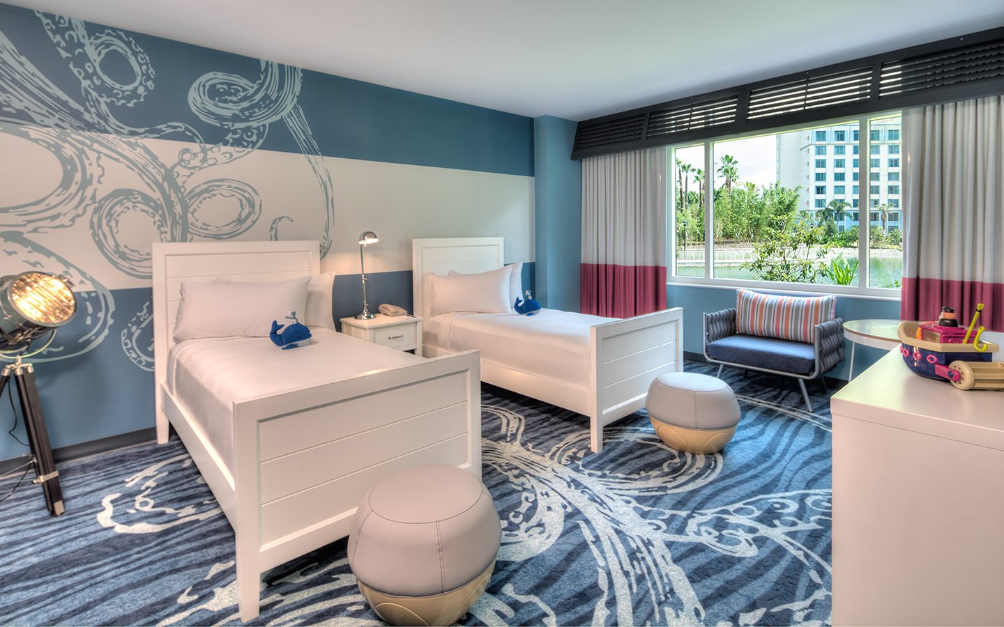 Loews Sapphire Falls Resort at Universal Orlando