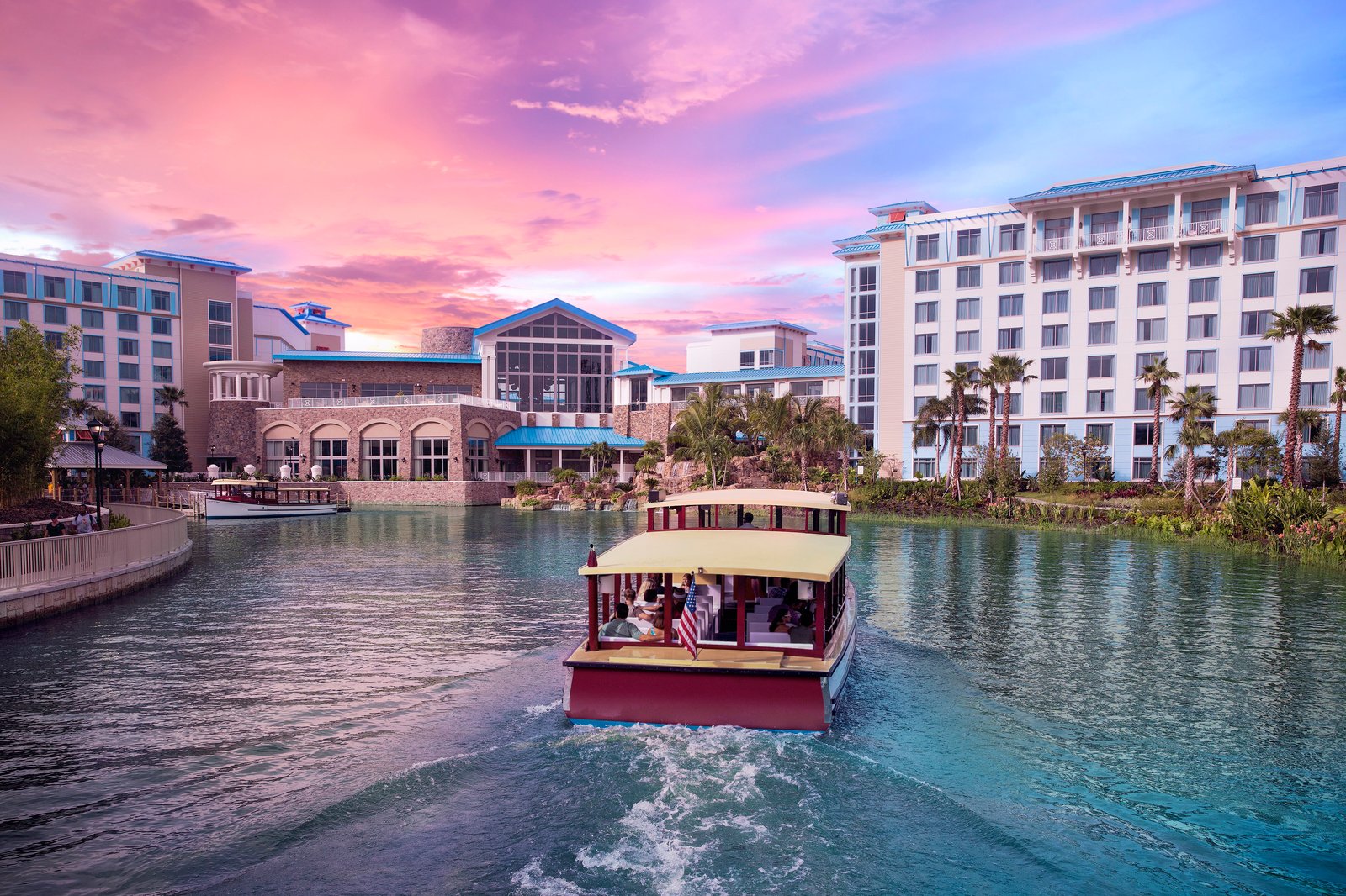 Loews Sapphire Falls Resort at Universal Orlando