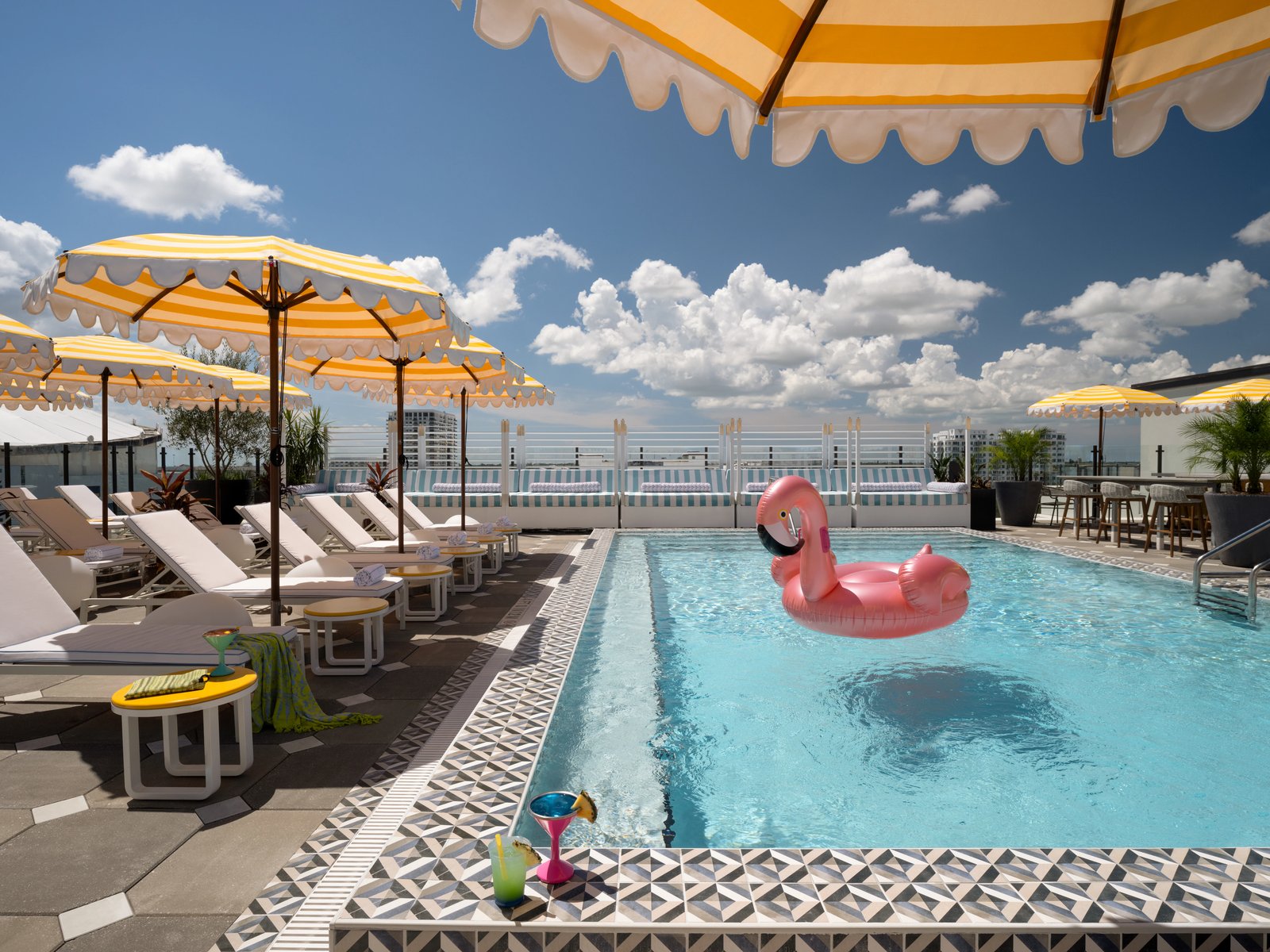 Moxy St. Petersburg Downtown, the pool