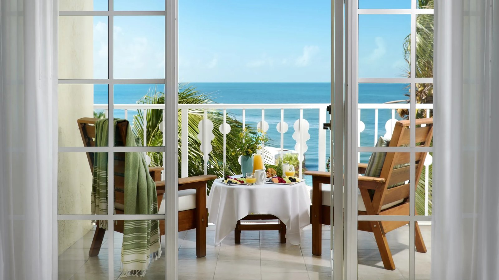 Ocean Key Resort & Spa, rooms