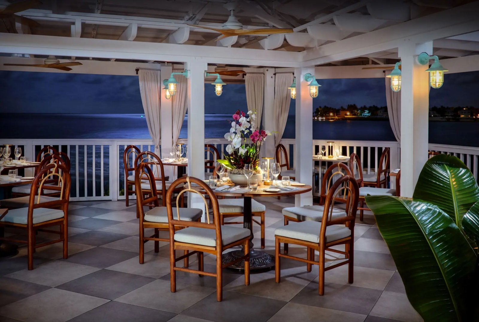 Ocean Key Resort & Spa, hot tin roof restaurant