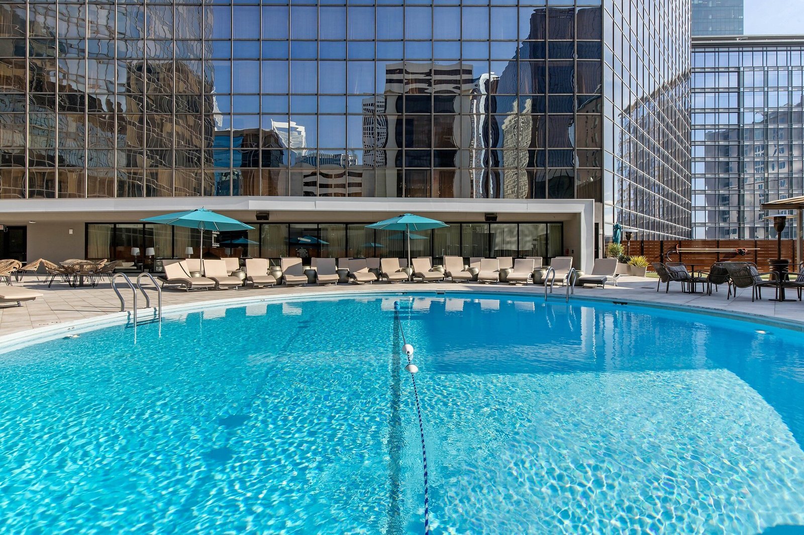 Omni Charlotte Hotel, the pool
