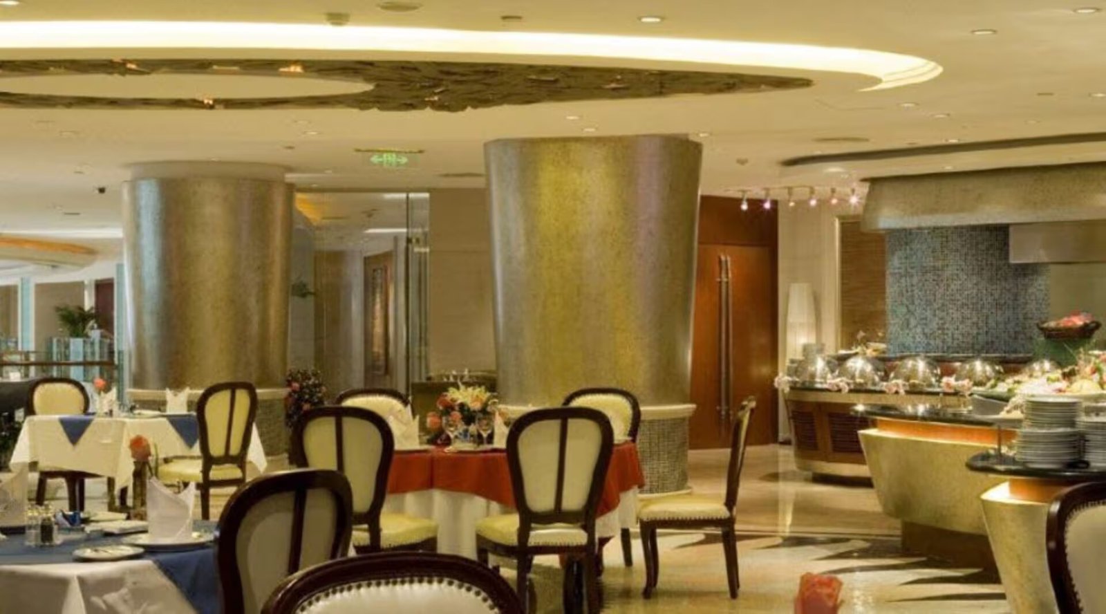 Sofitel Taihe International Hotel — eat & drink