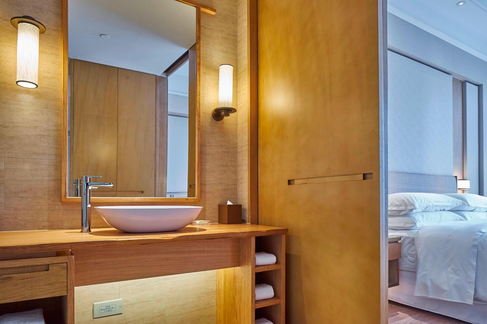 Four Points by Sheraton Chengdu Pujiang Resort — rooms