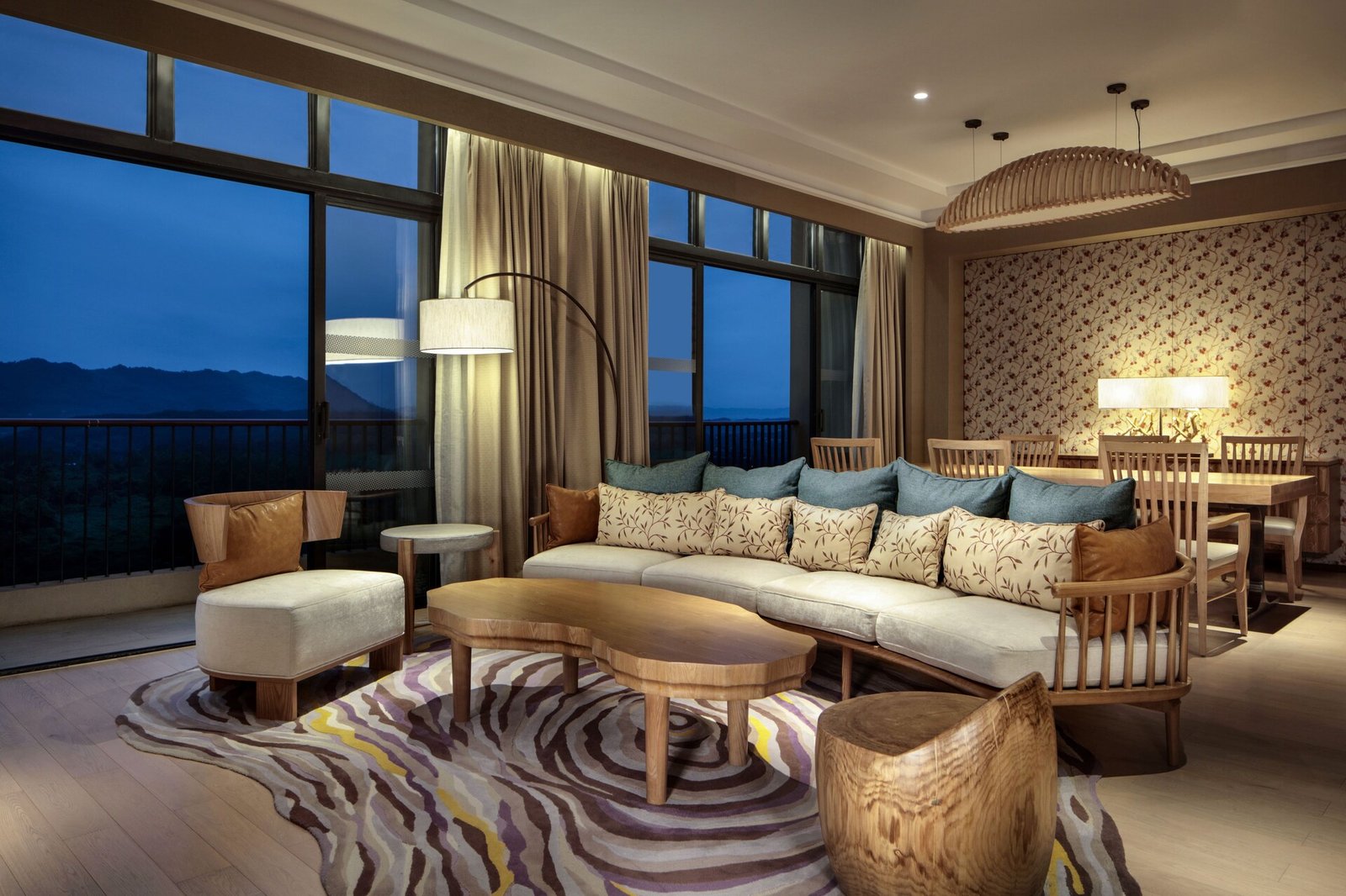 Four Points by Sheraton Chengdu Pujiang Resort — rooms