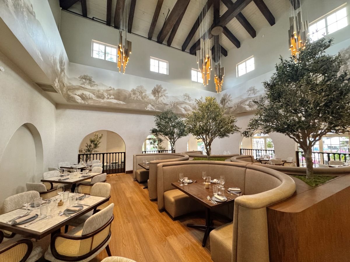 Omni Rancho Las Palmas Resort & Spa, at the table