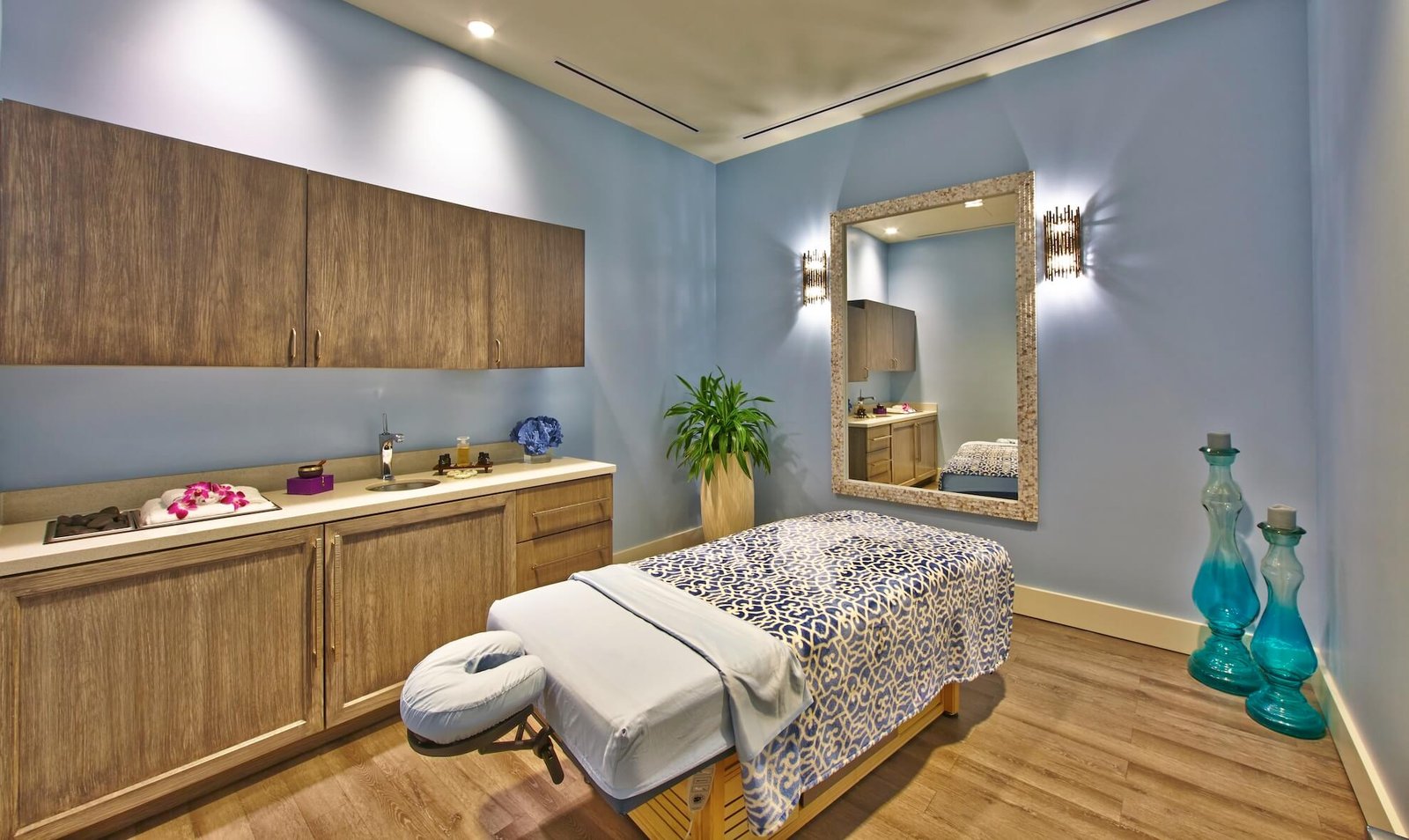 Opal Sands Resort, the spa