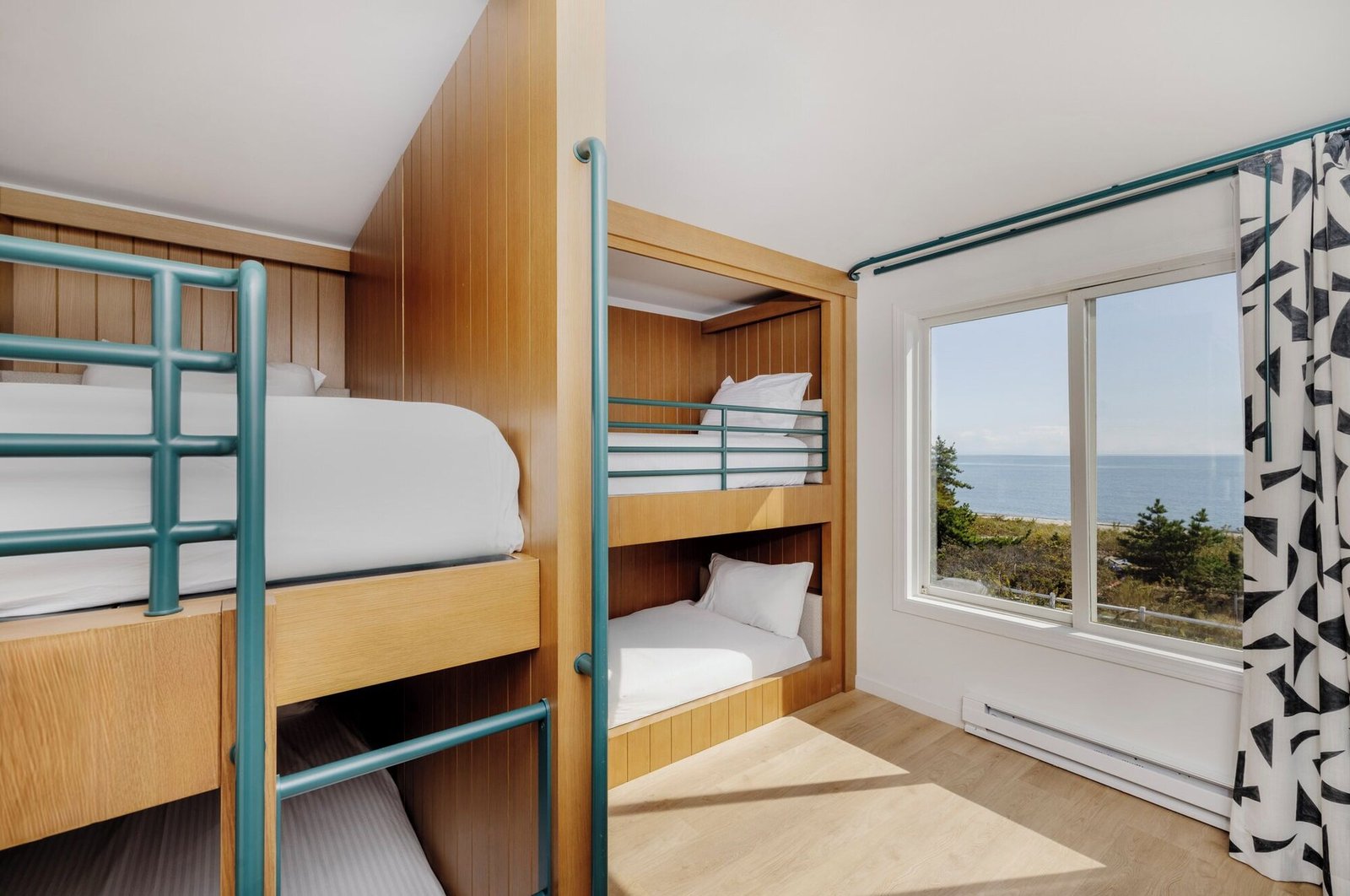 Red Jacket Beach Resort & Spa