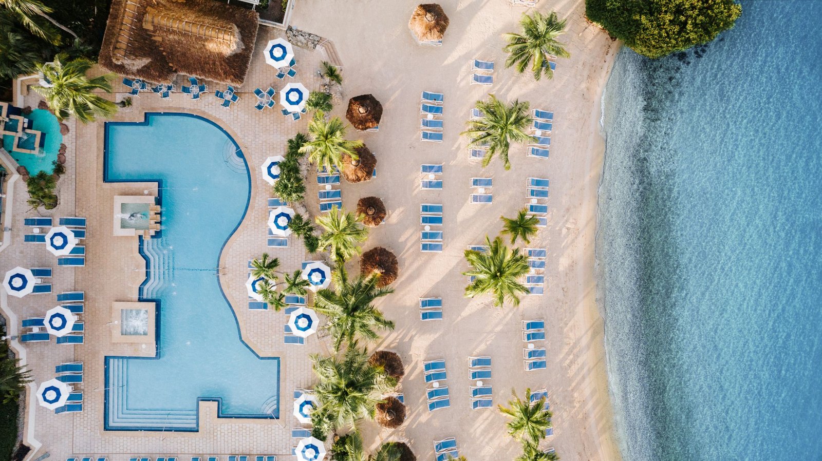 Reefhouse Resort