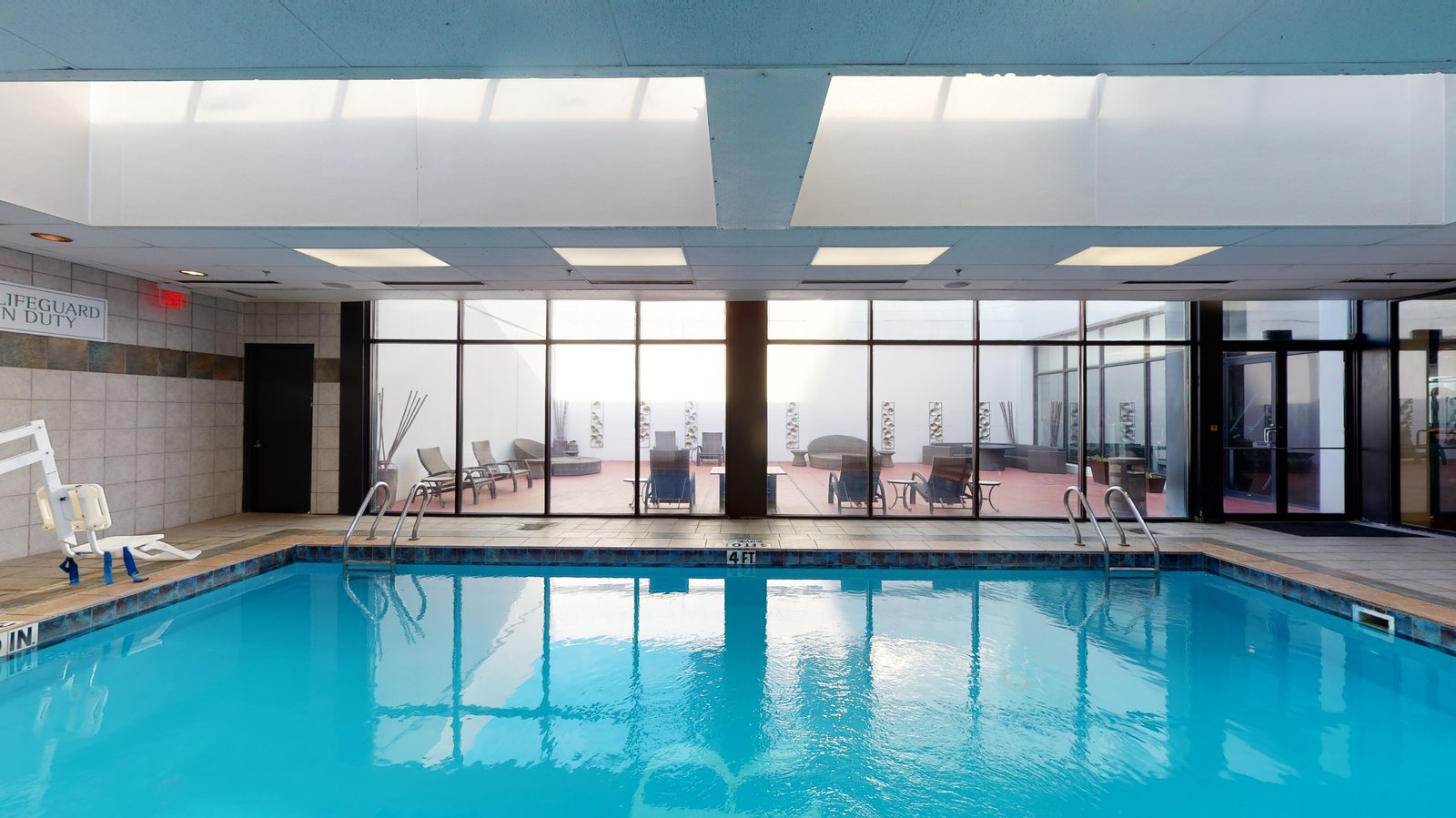 The Worthington Renaissance Fort Worth Hotel, the pool