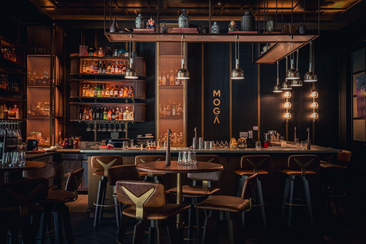 Pullman Singapore Hill Street — eat & drink