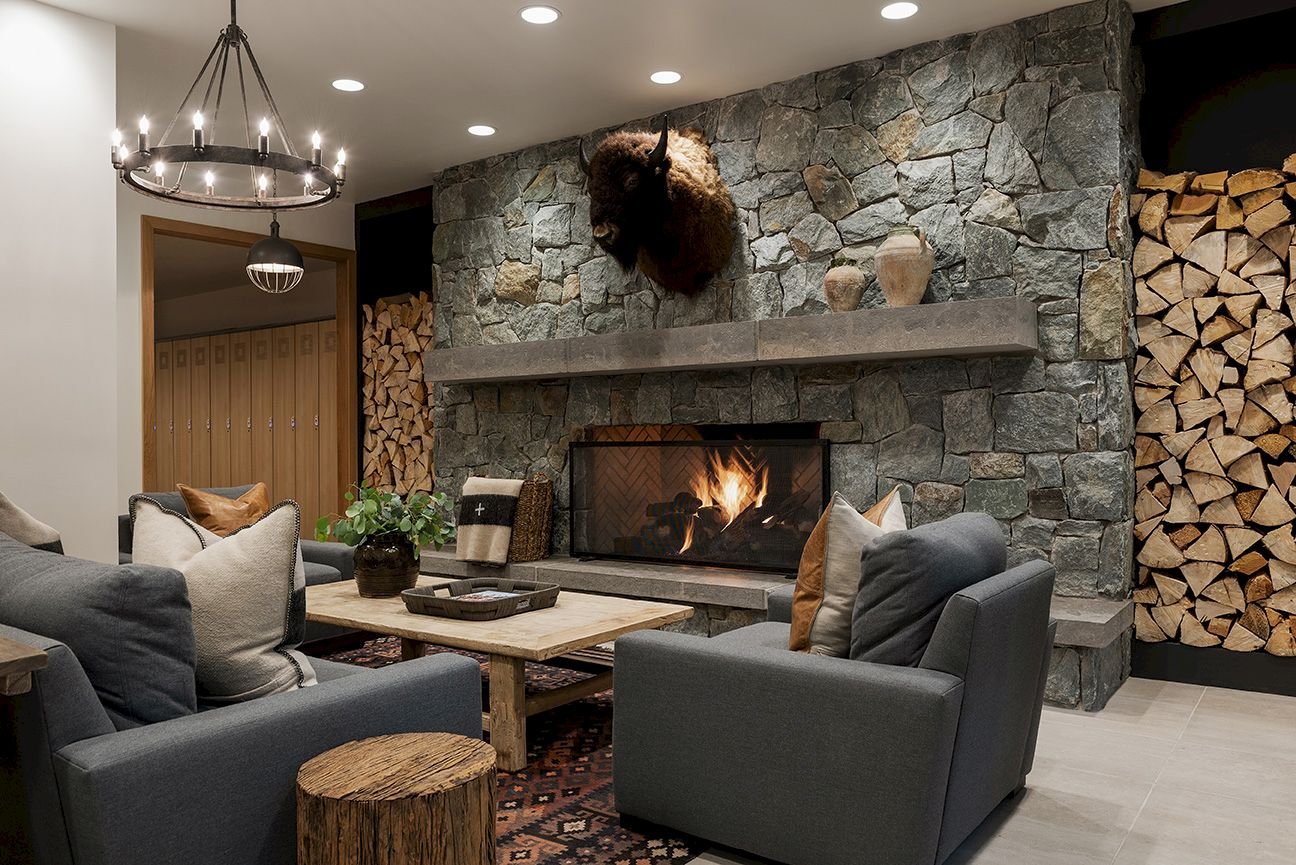 Snowpine Lodge