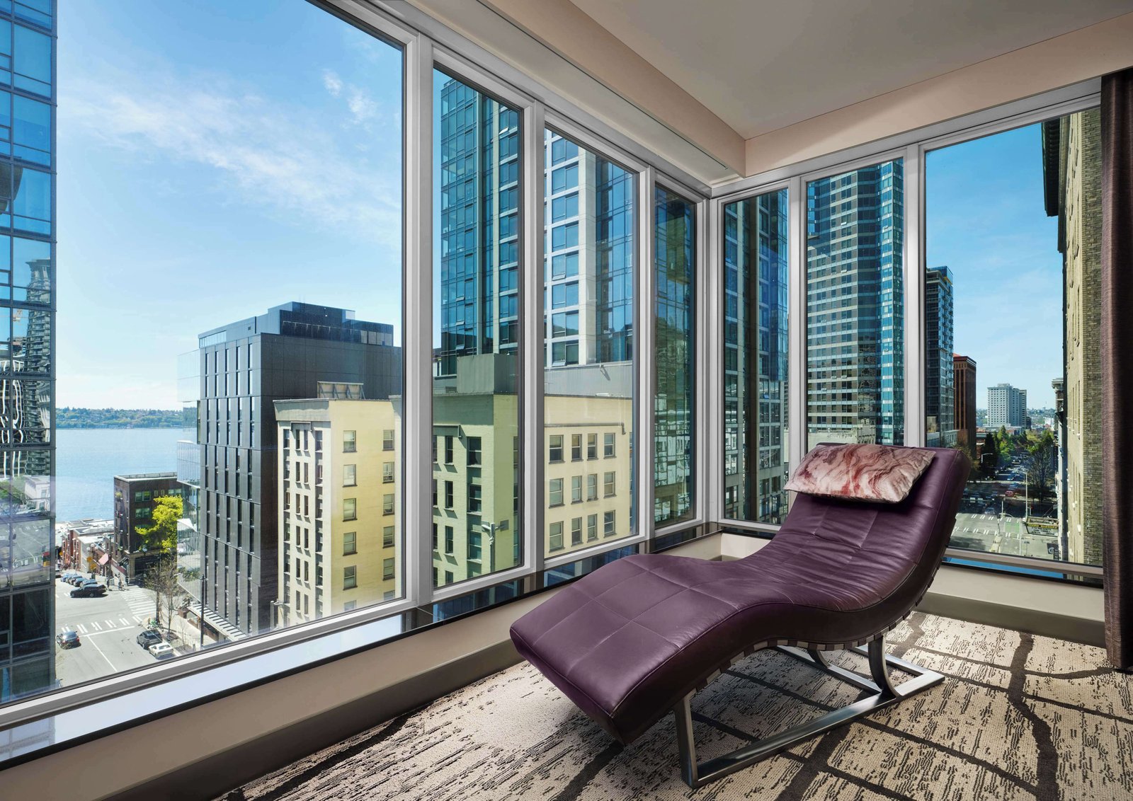 The Charter Hotel Seattle, Curio Collection by Hilton, rooms