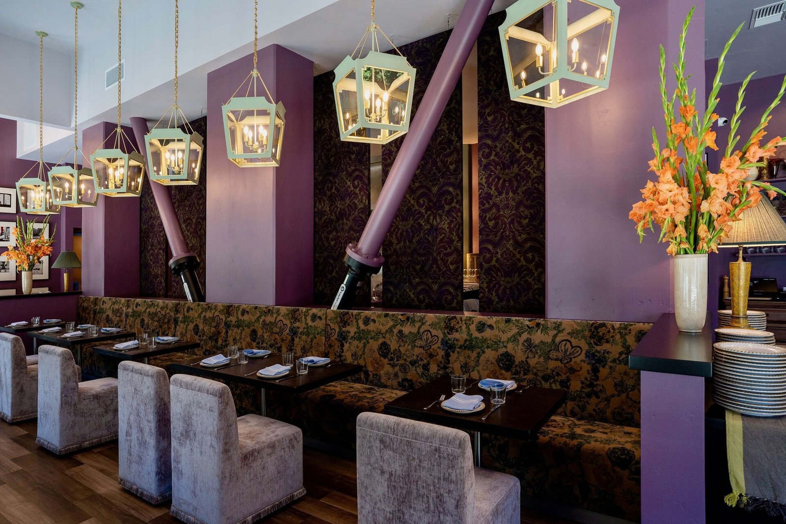 The Exchange Sacramento, Curio Collection by Hilton, willow restaurant and bar