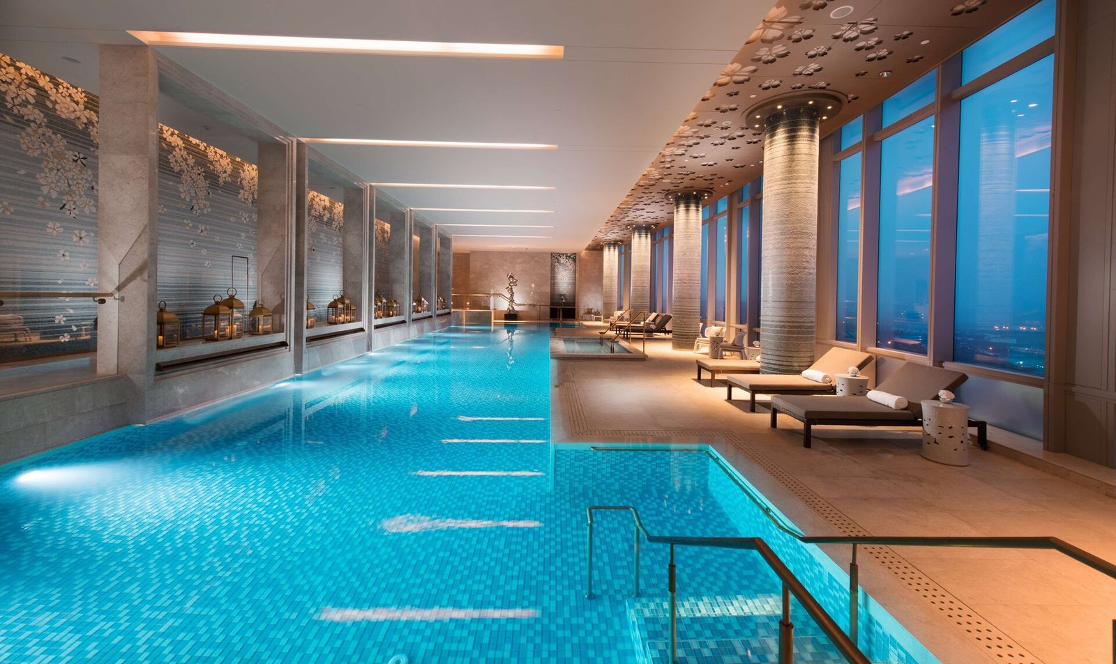 Waldorf Astoria Chengdu, the pool