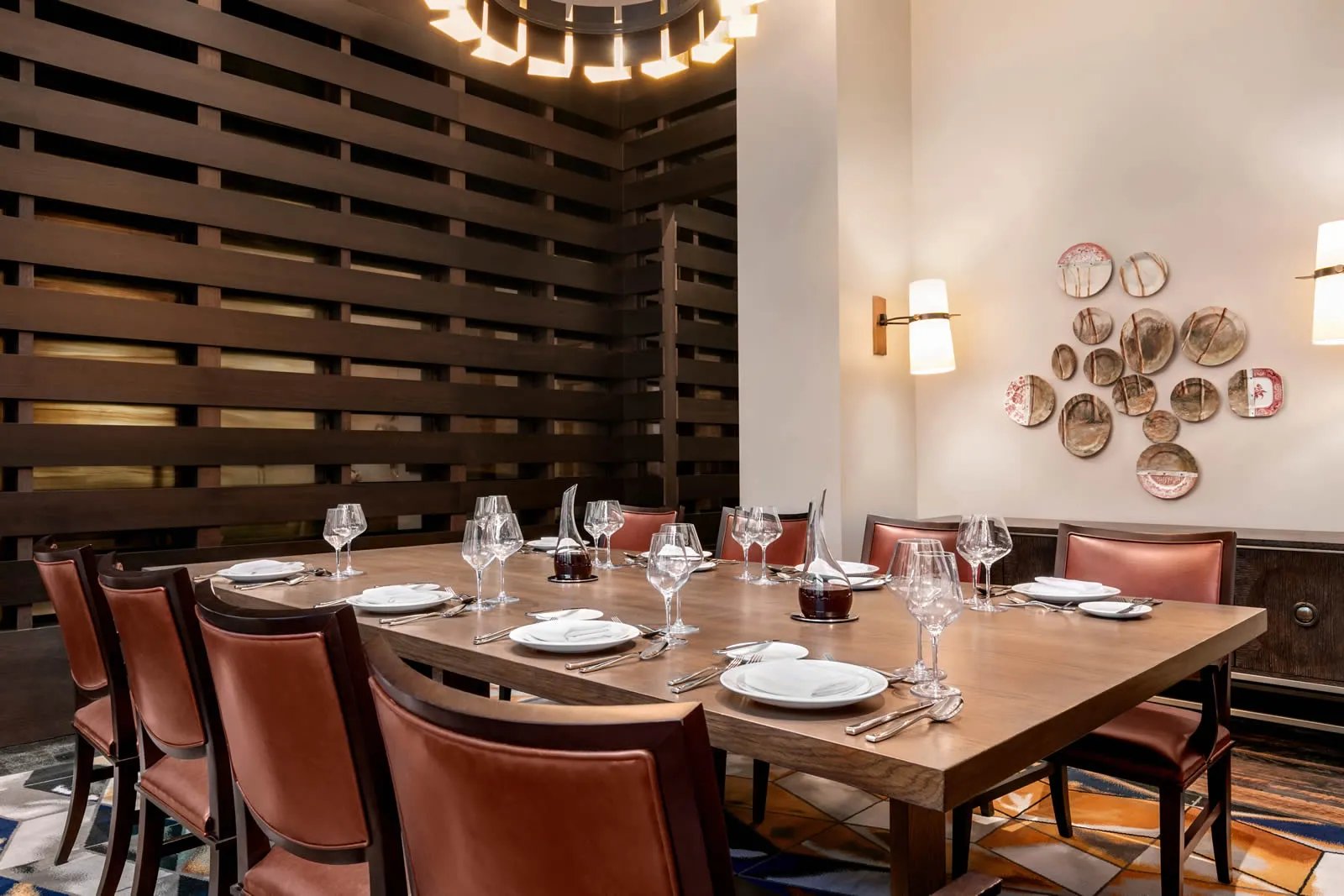 The Harpeth Franklin Downtown, Curio Collection by Hilton, 1799 kitchen & cocktails