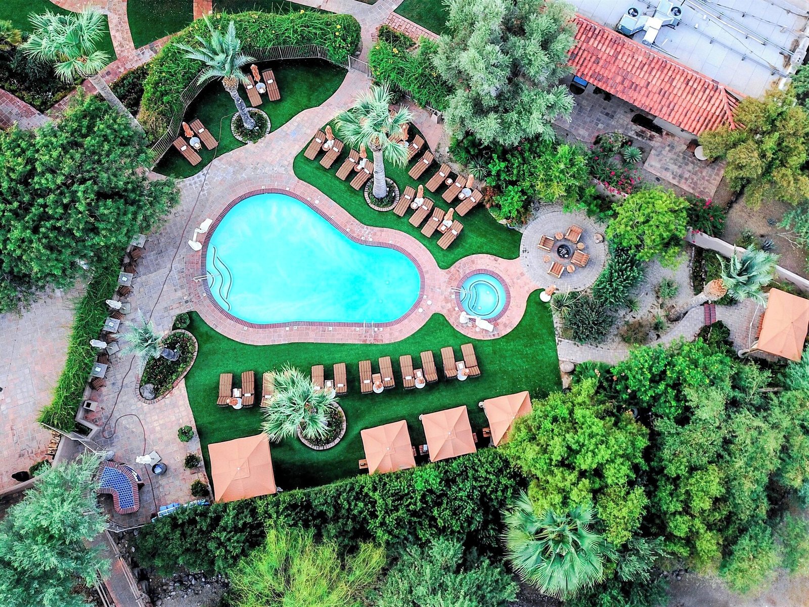 The Hermosa Inn, the pool
