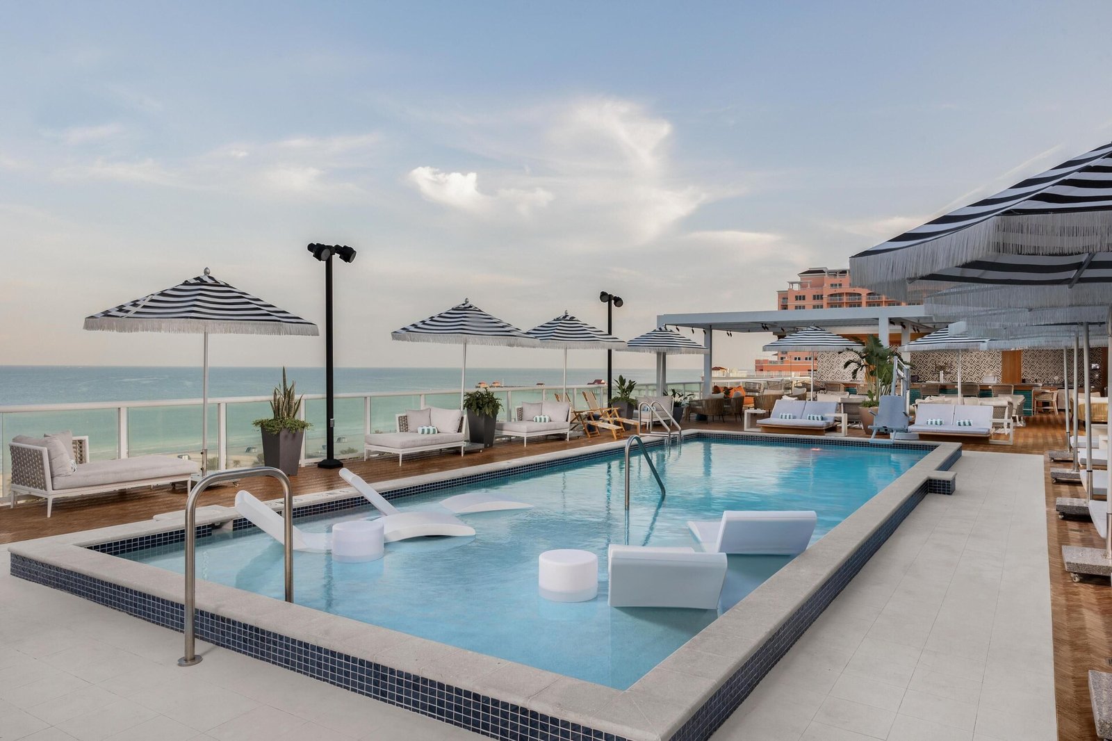 The Hiatus Clearwater Beach, Curio Collection by Hilton, the pool