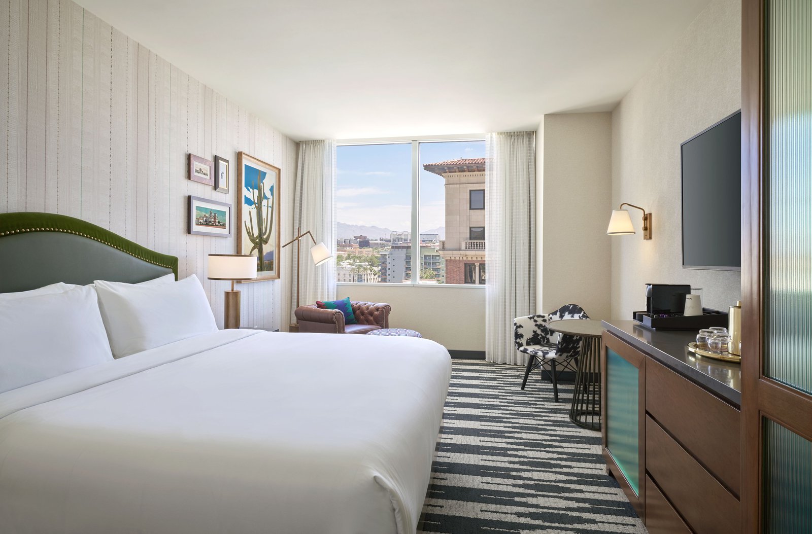 The Leo Kent Hotel, rooms