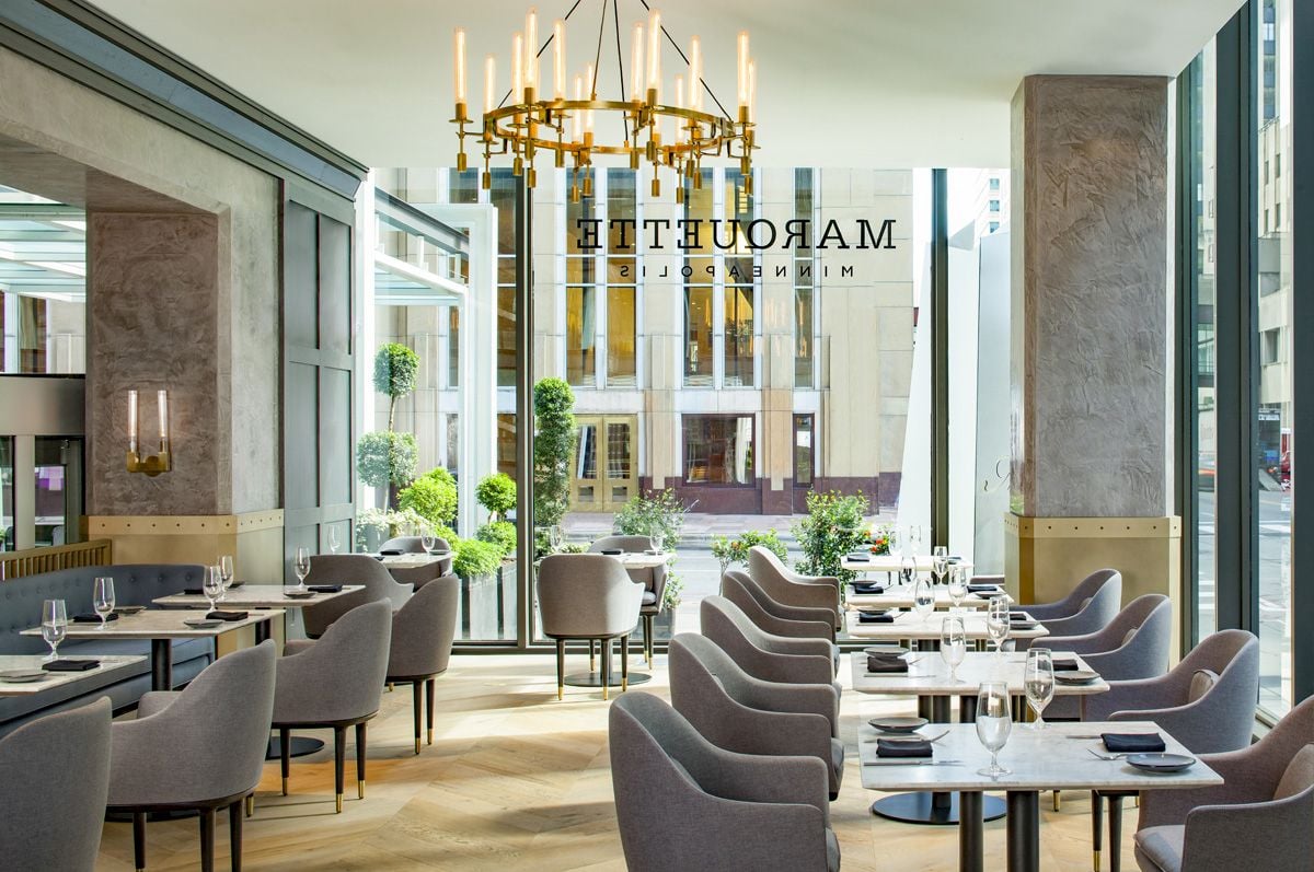 The Marquette Hotel, Curio Collection by Hilton, at the table
