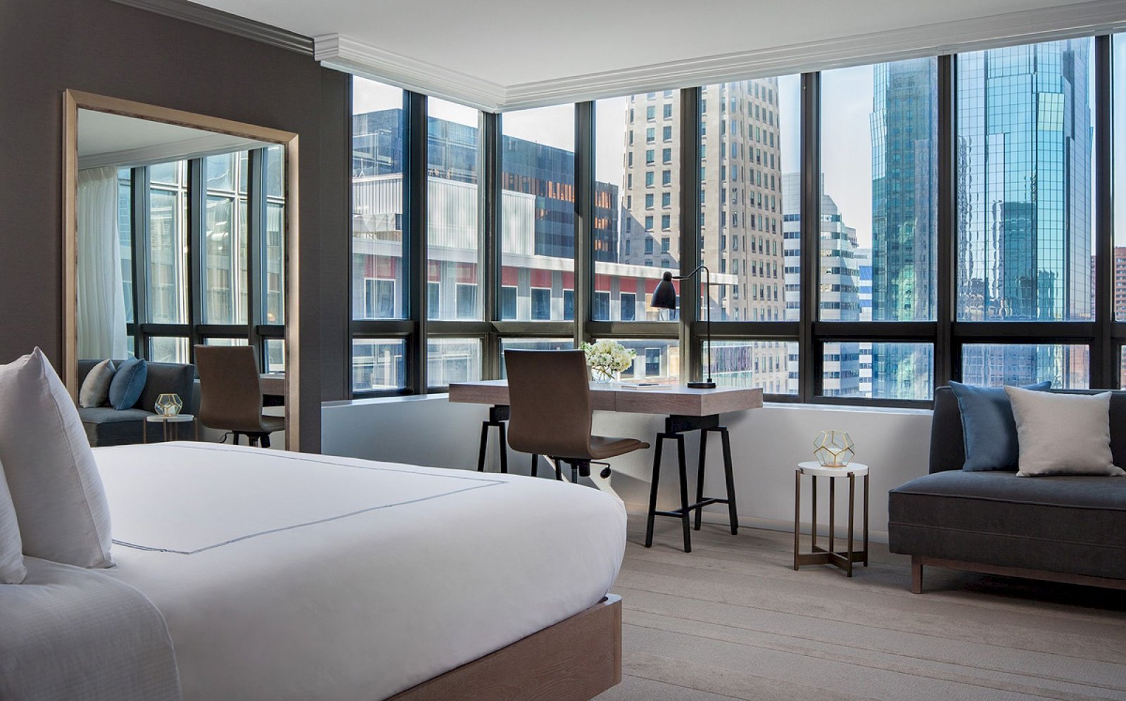 The Marquette Hotel, Curio Collection by Hilton, rooms