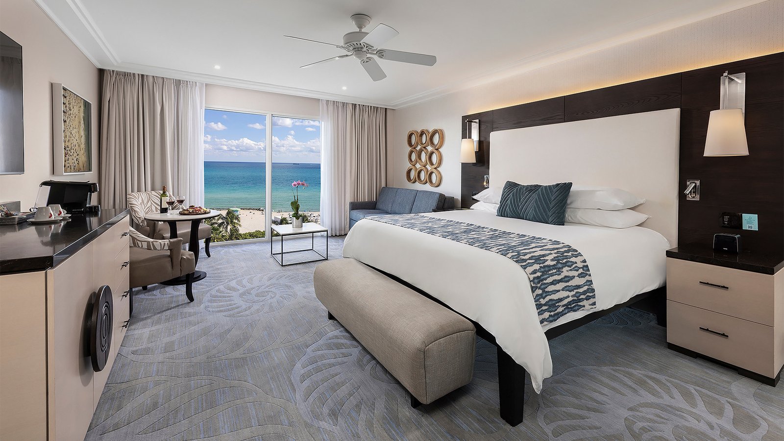 The Palms Hotel & Spa, rooms