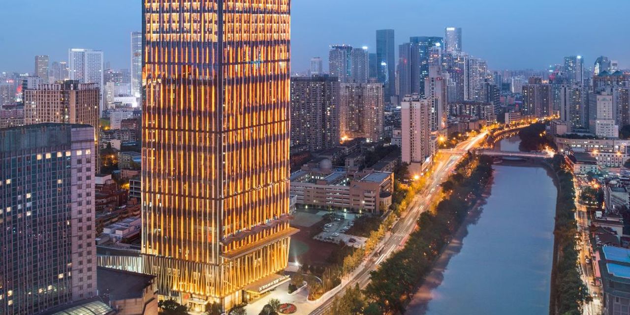 Wanda Reign Chengdu Hotel, how it began