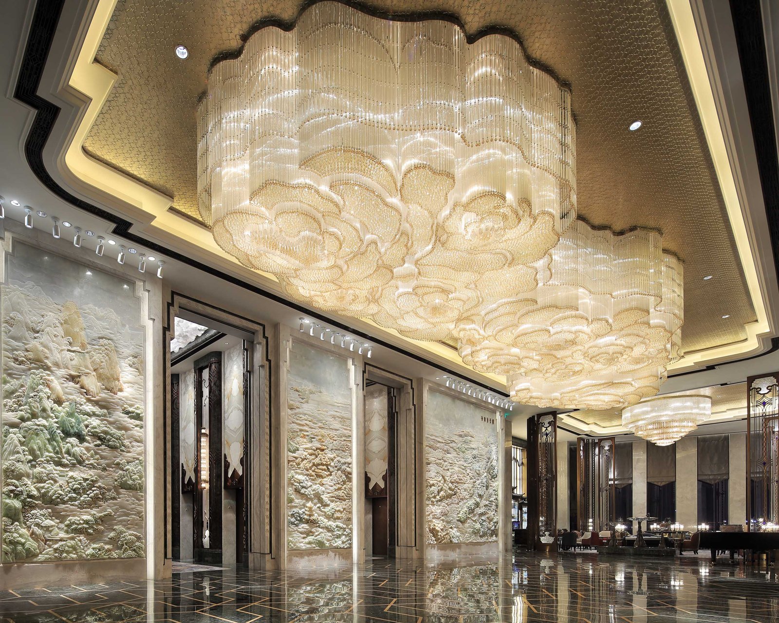 Wanda Reign Chengdu Hotel
