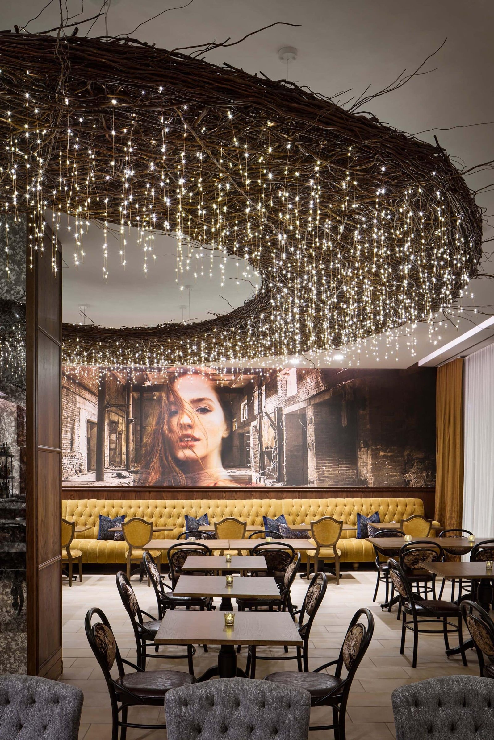 The Peregrine Omaha Downtown, Curio Collection by Hilton, at the table