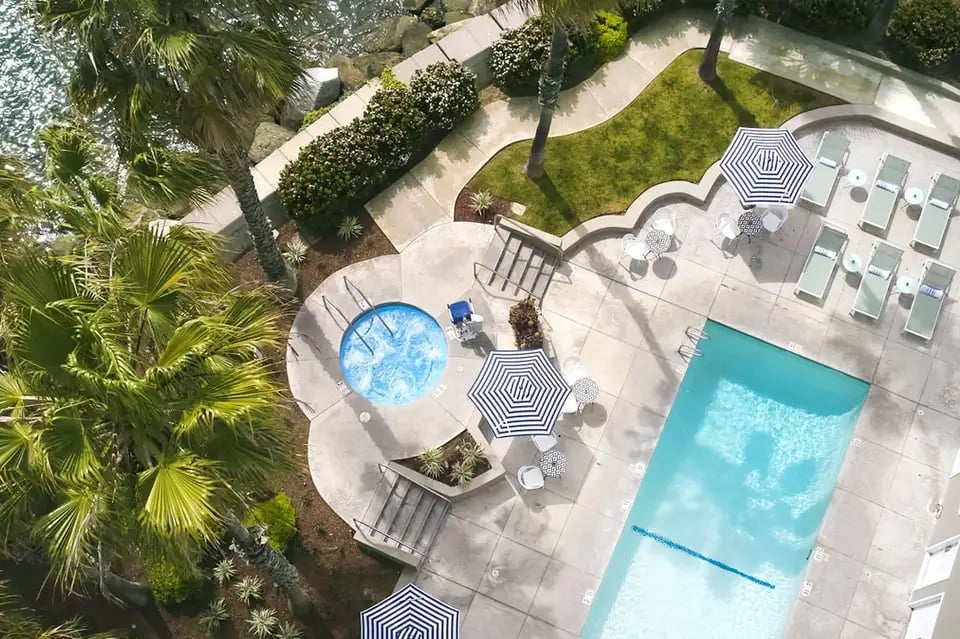 The Portofino Hotel & Marina, the pool