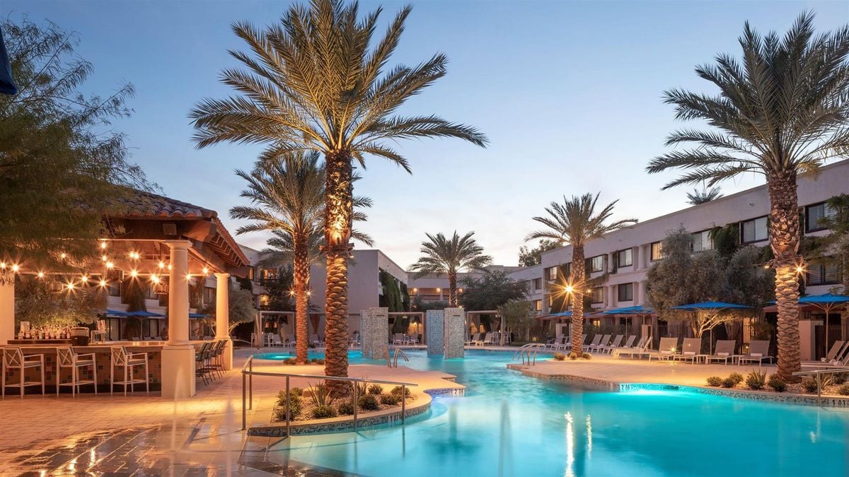 The Scottsdale Resort and Spa, Curio Collection by Hilton, the pool