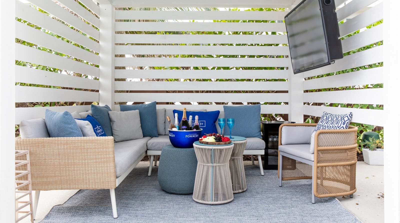 The Singer Oceanfront Resort, Curio Collection by Hilton, the pool