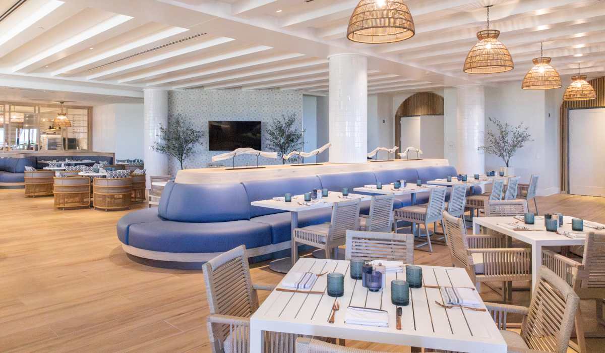 The Singer Oceanfront Resort, Curio Collection by Hilton, at the table