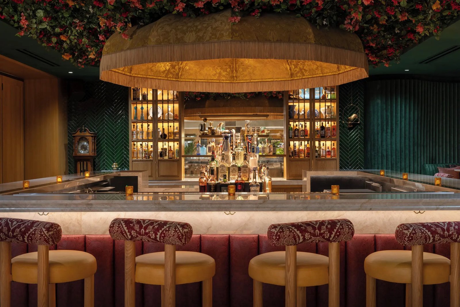 The Sunny Miami Sunny Isles Beach, Curio Collection by Hilton, at the table