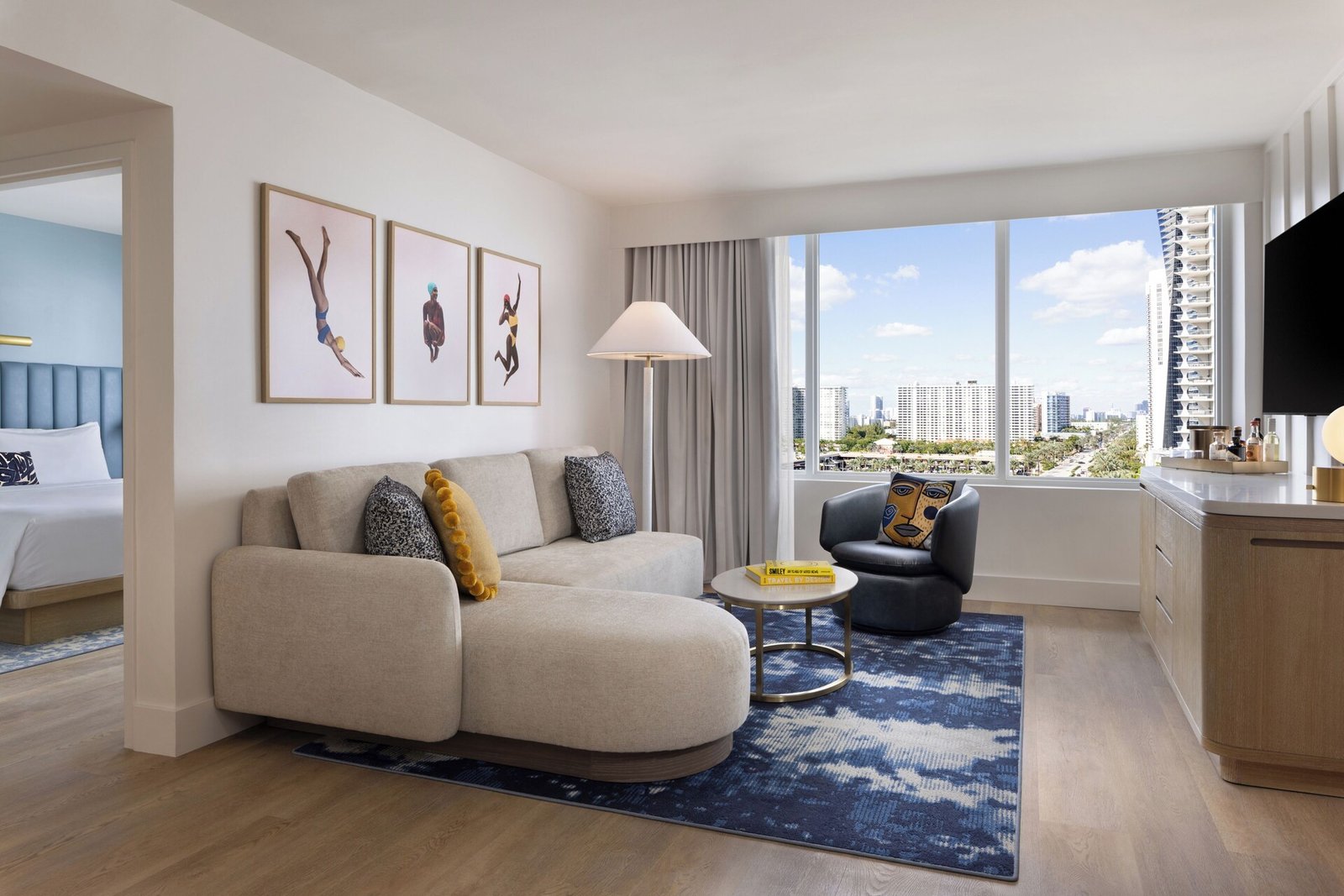 The Sunny Miami Sunny Isles Beach, Curio Collection by Hilton