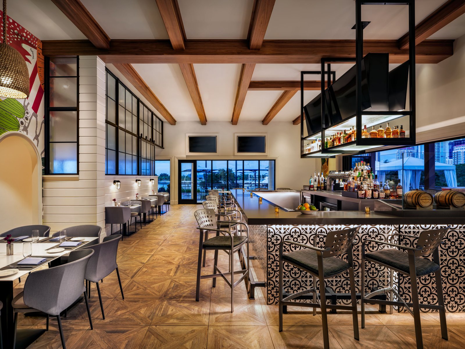 The Vinoy Resort & Golf Club, Autograph Collection, at the table