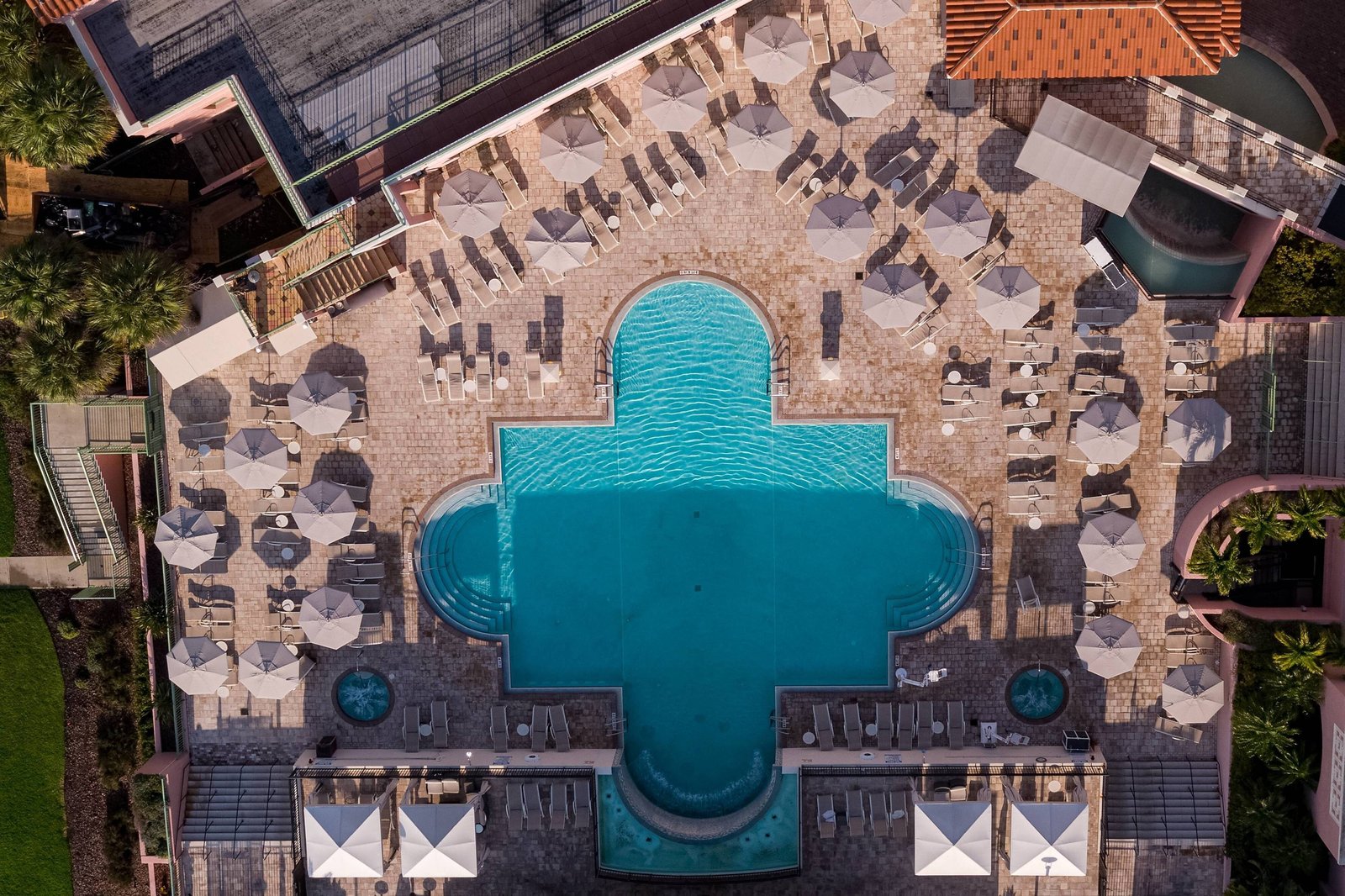 The Vinoy Resort & Golf Club, Autograph Collection, the pool