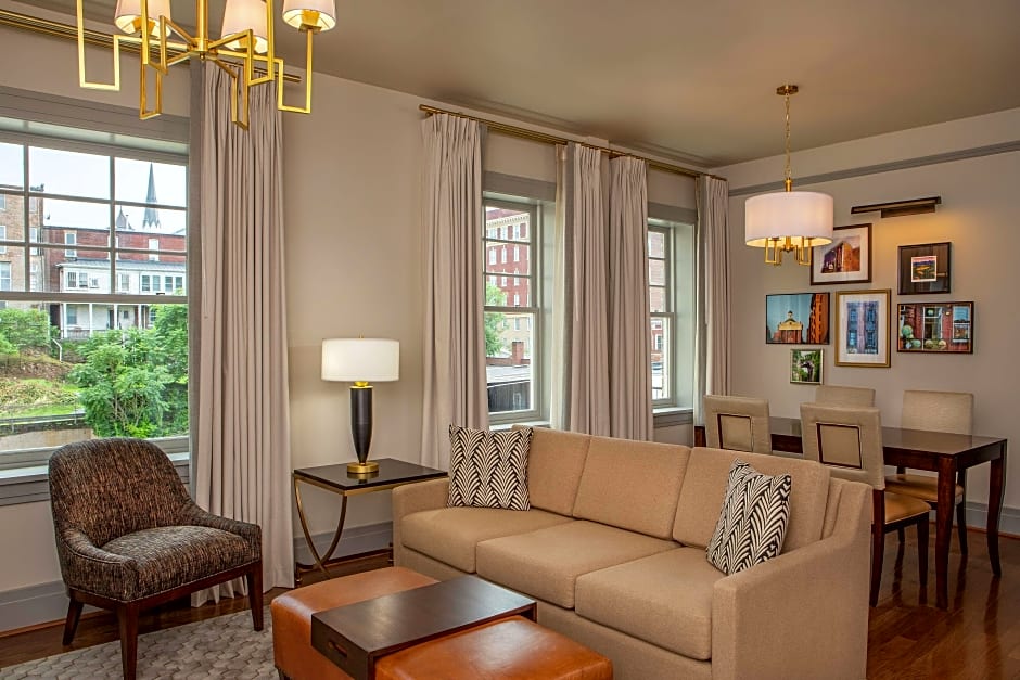 The Virginian Lynchburg, Curio Collection by Hilton