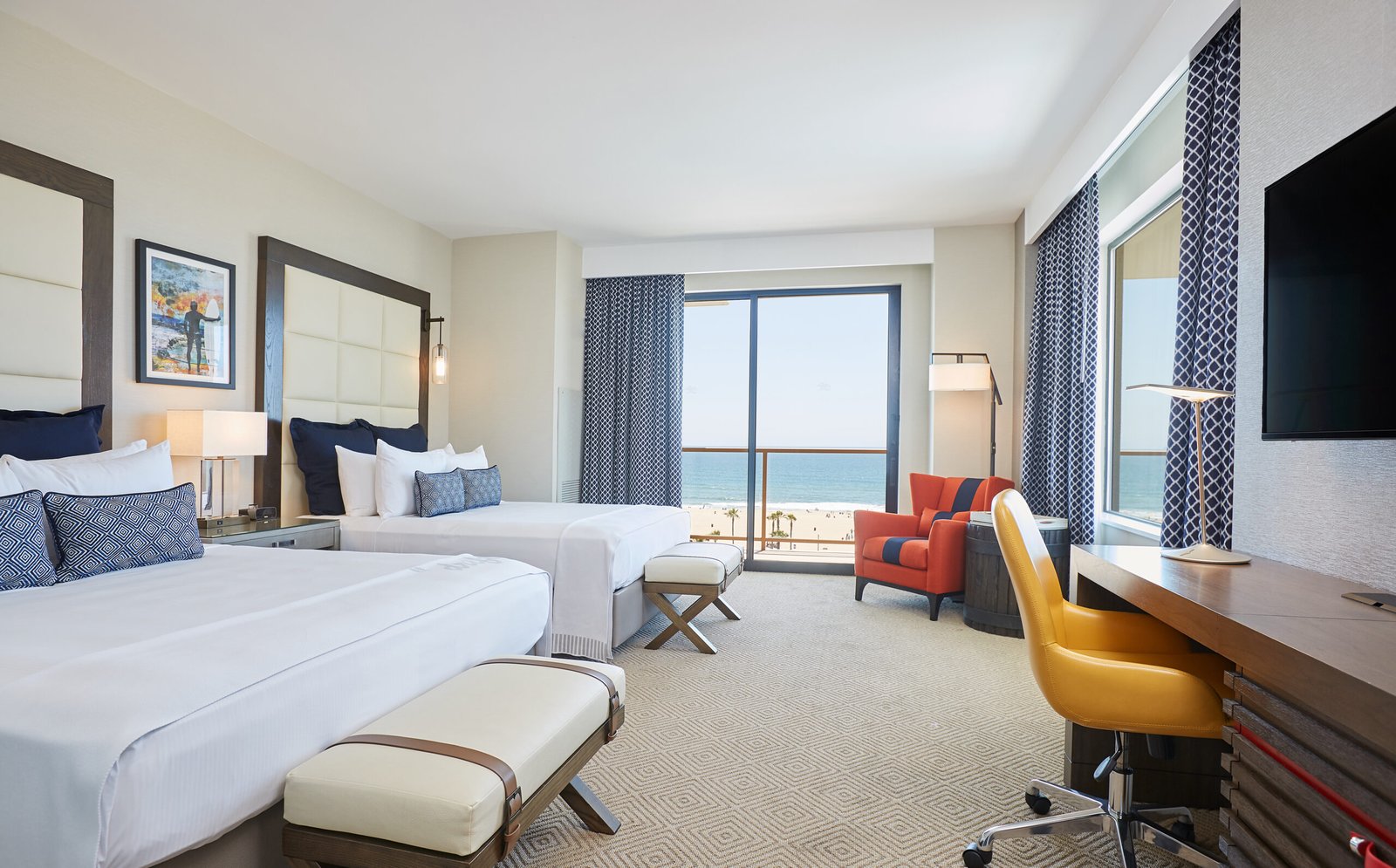 The Waterfront Beach Resort, a Hilton Hotel, rooms