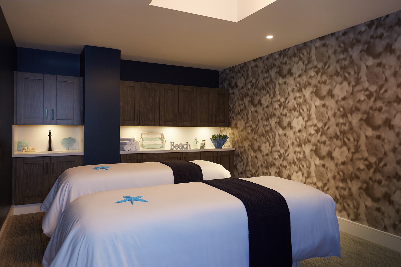 The Waterfront Beach Resort, a Hilton Hotel