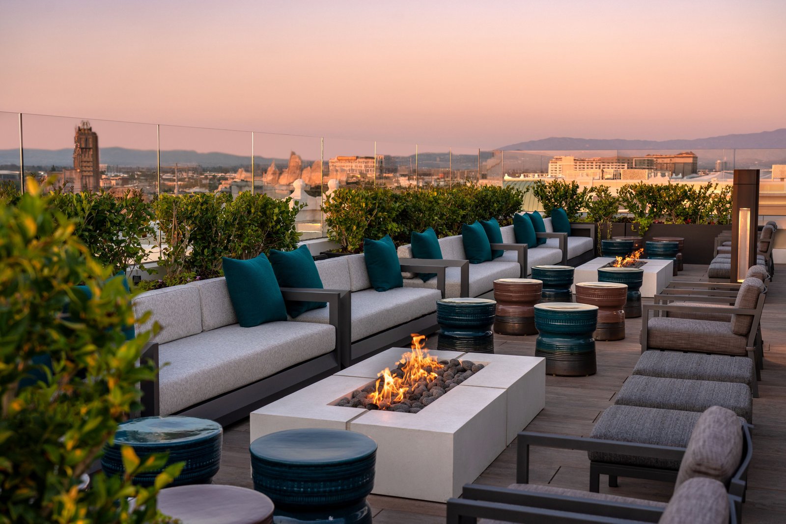 The Westin Anaheim Resort, rise rooftop lounge
