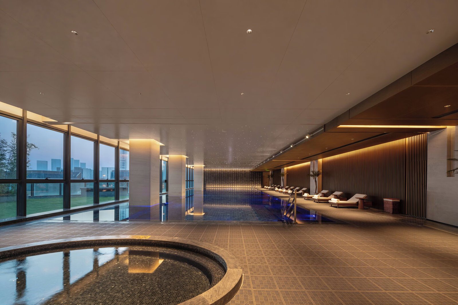 Hotel Nikko Chengdu Yixin Lake — vibe