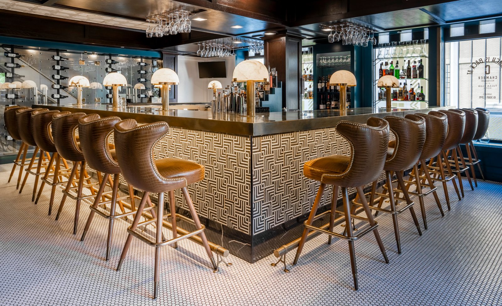 Tulsa Club Hotel, Curio Collection by Hilton, at the table